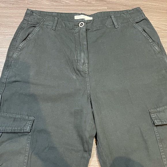 NWOT Dark Grey Cotton On Cargo Pants Size 8 - Picture 2 of 6